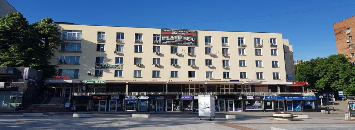 Хотел Дунав Свищов Albergue Exterior foto